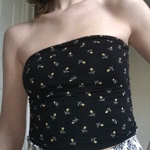 soft and sexy reversible black / floral tube top